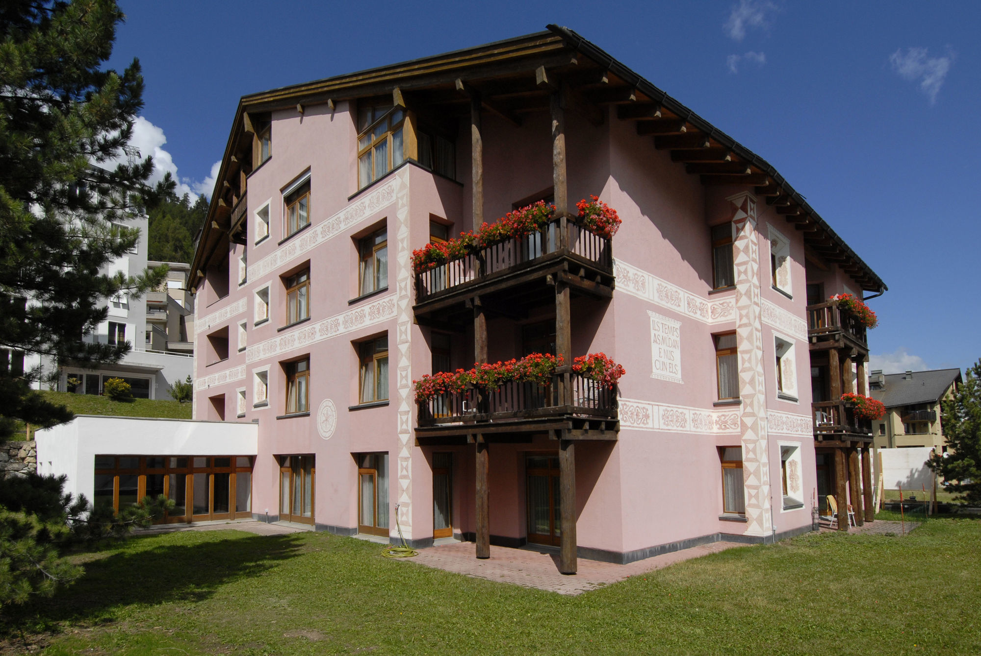Boutique Hotel Cervus St. Moritz Exterior foto